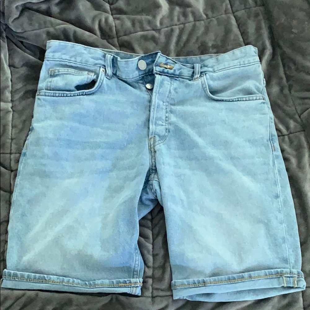 Cuffed light wash jean shorts